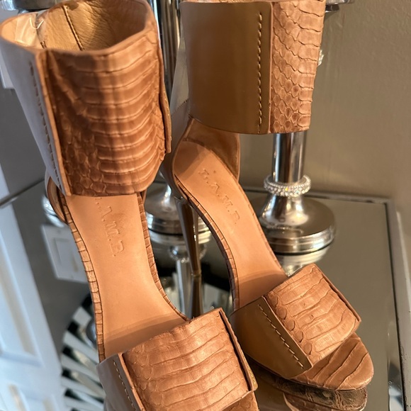 L.A.M.B. Shoes - SEXY SHOES